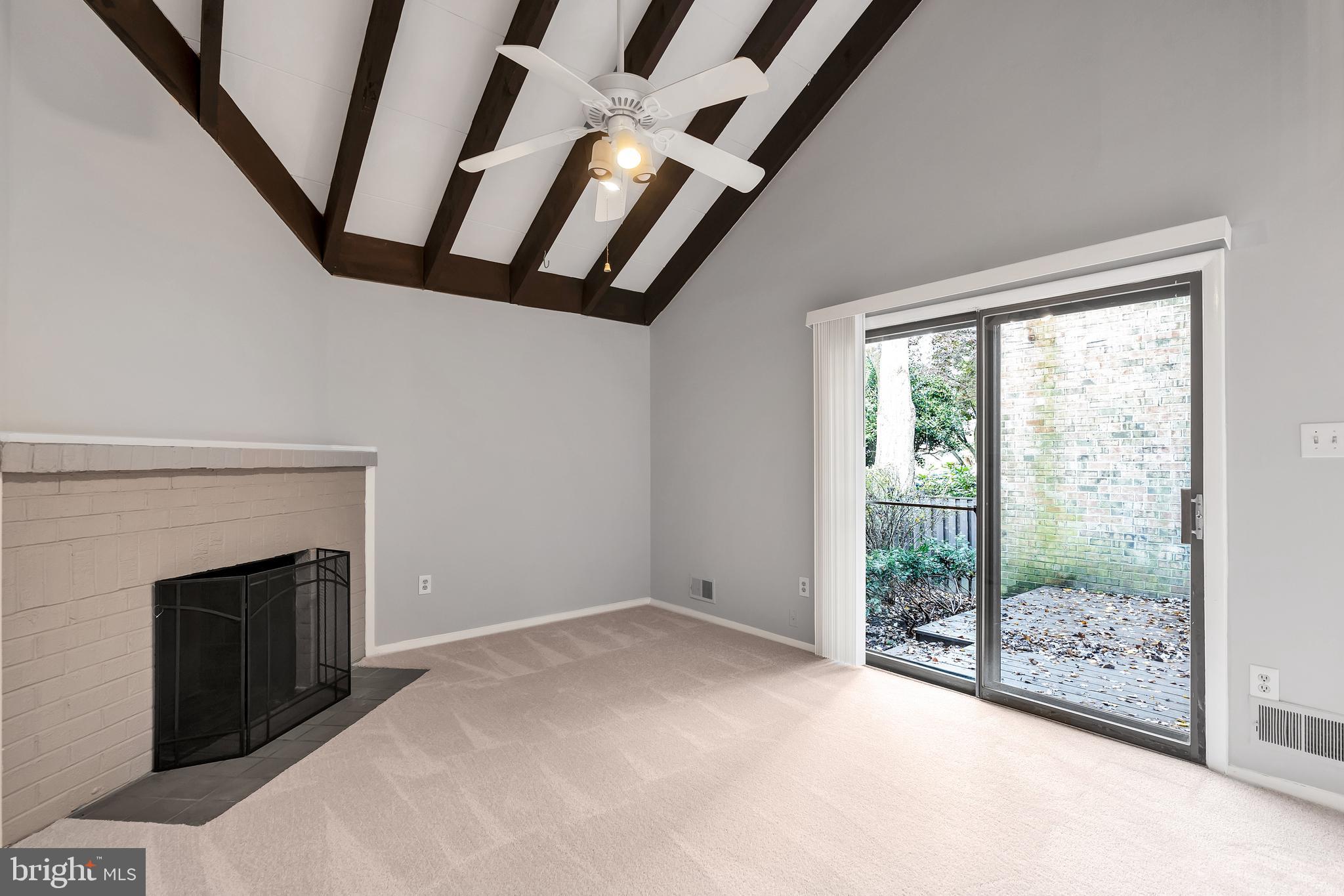 10803 Hunt Club Road Reston, VA 20190 - Photo 12 of 33