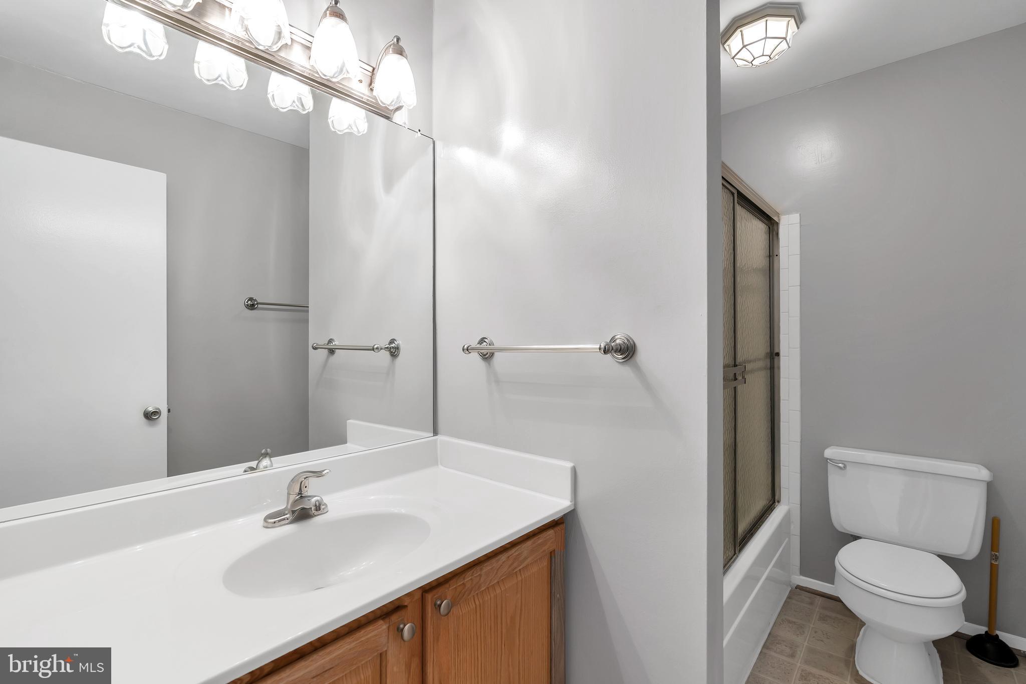 10803 Hunt Club Road Reston, VA 20190 - Photo 28 of 33
