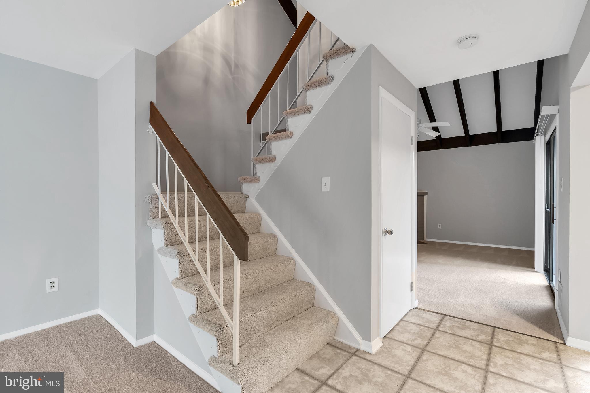 10803 Hunt Club Road Reston, VA 20190 - Photo 10 of 33