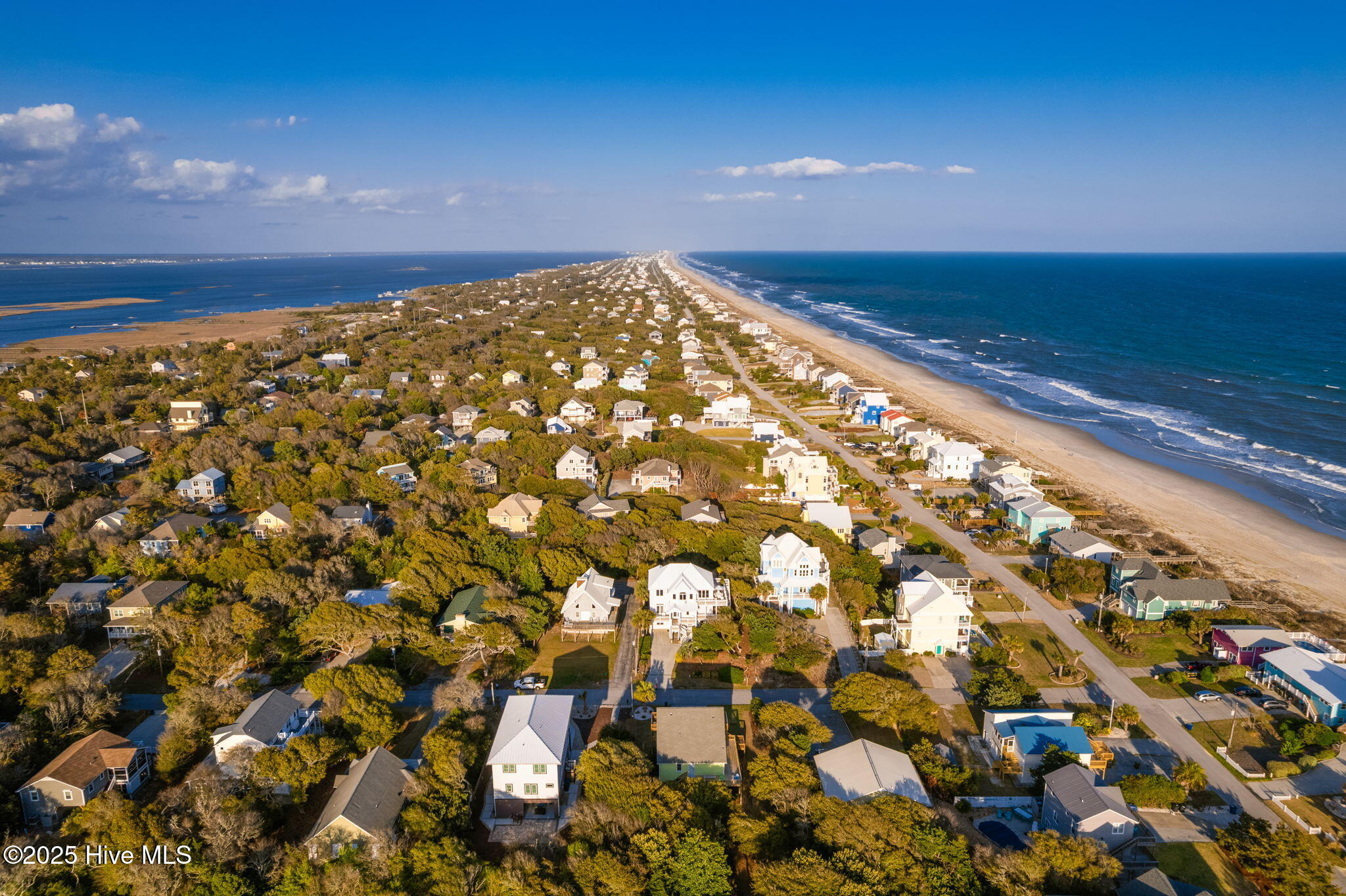 104 Arthur Drive Emerald Isle, NC 28594 - Photo 9 of 34 70-web-or-mls-chadwick-visuals-104-arthu