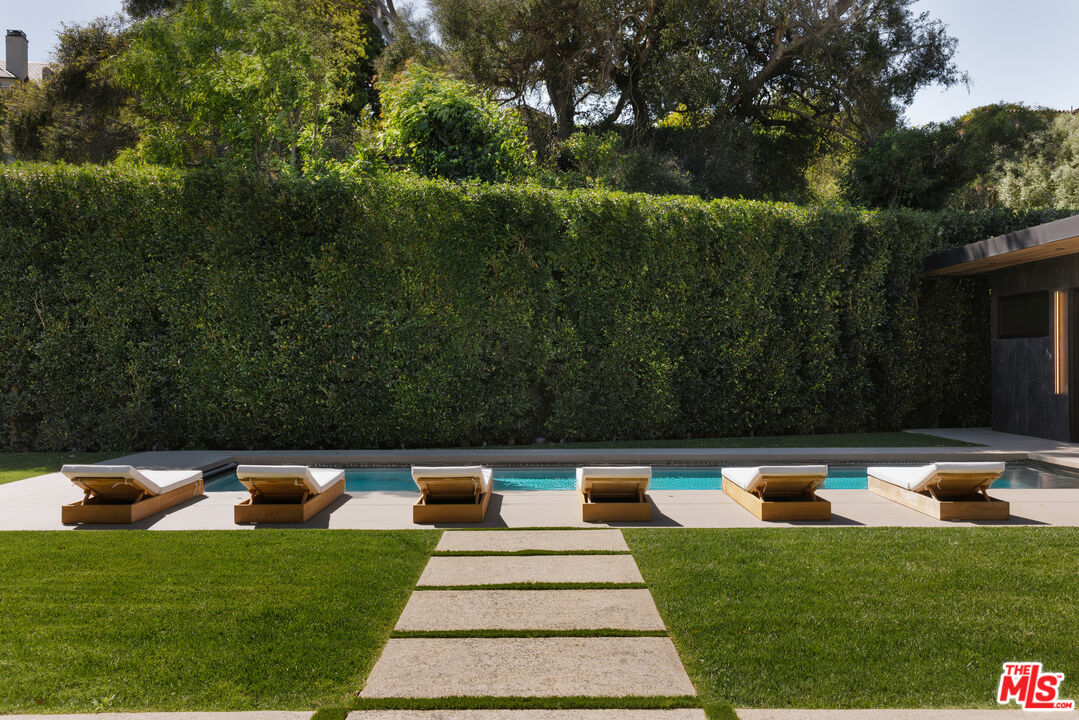 219 Homewood Road Los Angeles, CA 90049 - Photo 24 of 40 a house view with a outdoor space