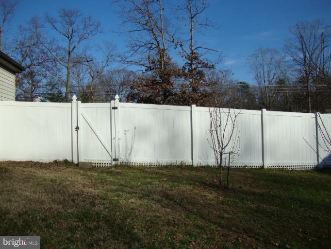 16105 Manning Road West Accokeek, MD 20607 - Photo 14 of 30 a view of yard