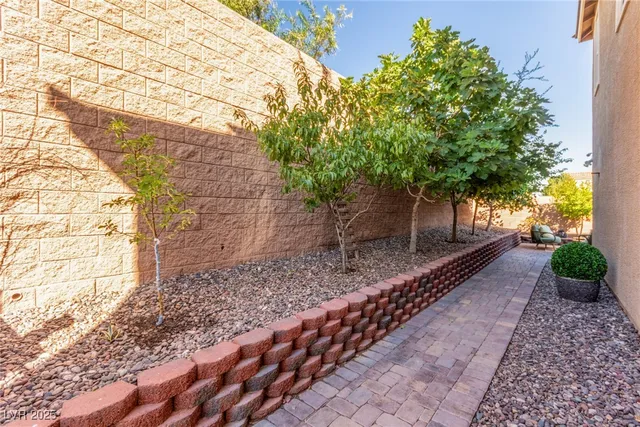 $2,950 | 10178 Blacktail Hill Court, Las Vegas, NV 89148