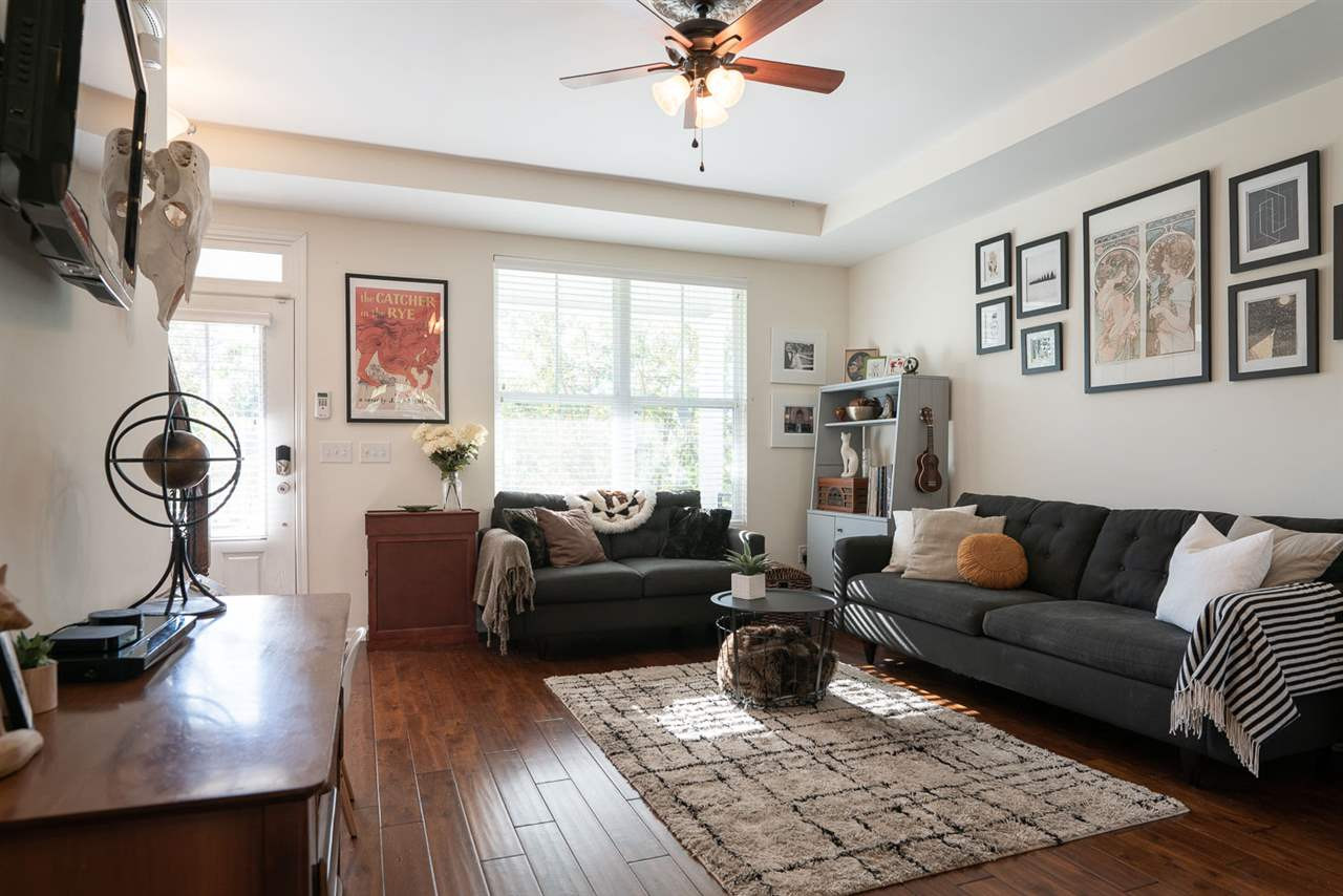 1653 Crafton Way Raleigh, NC 27607 - Photo 2 of 25 Living Room