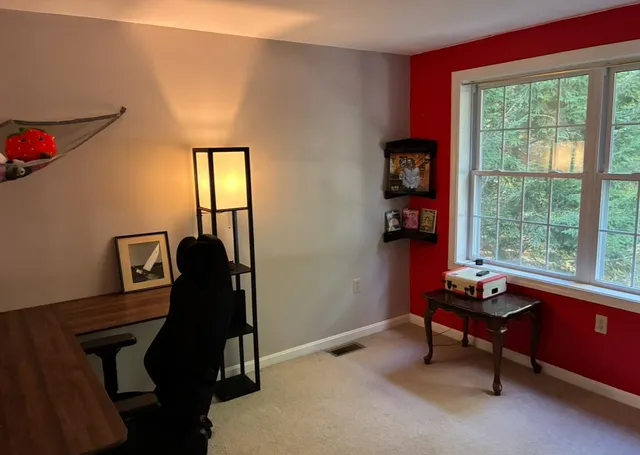 $385,900 | 17 Meetinghouse Road, Keene, NH 03431