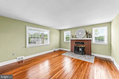 $449,900 | 253 North Guernsey Road, West Grove, PA 19390