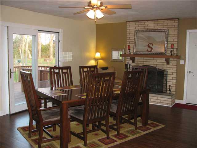 6353 Hickory Road Indianapolis, IN 46259 - Photo 4 of 10 Gallery Image 4