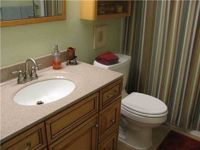 6353 Hickory Road Indianapolis, IN 46259 - Photo 7 of 10 Gallery Image 7