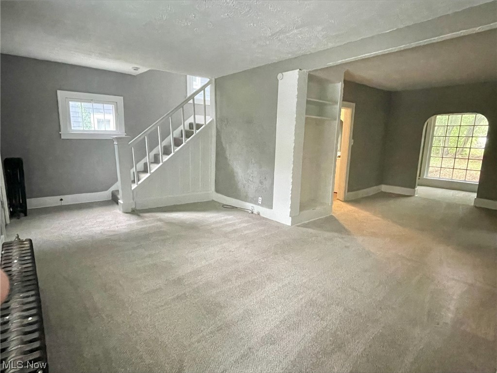 857 Aberdeen Street Akron, OH 44310 - Photo 3 of 23 Gallery Image 3