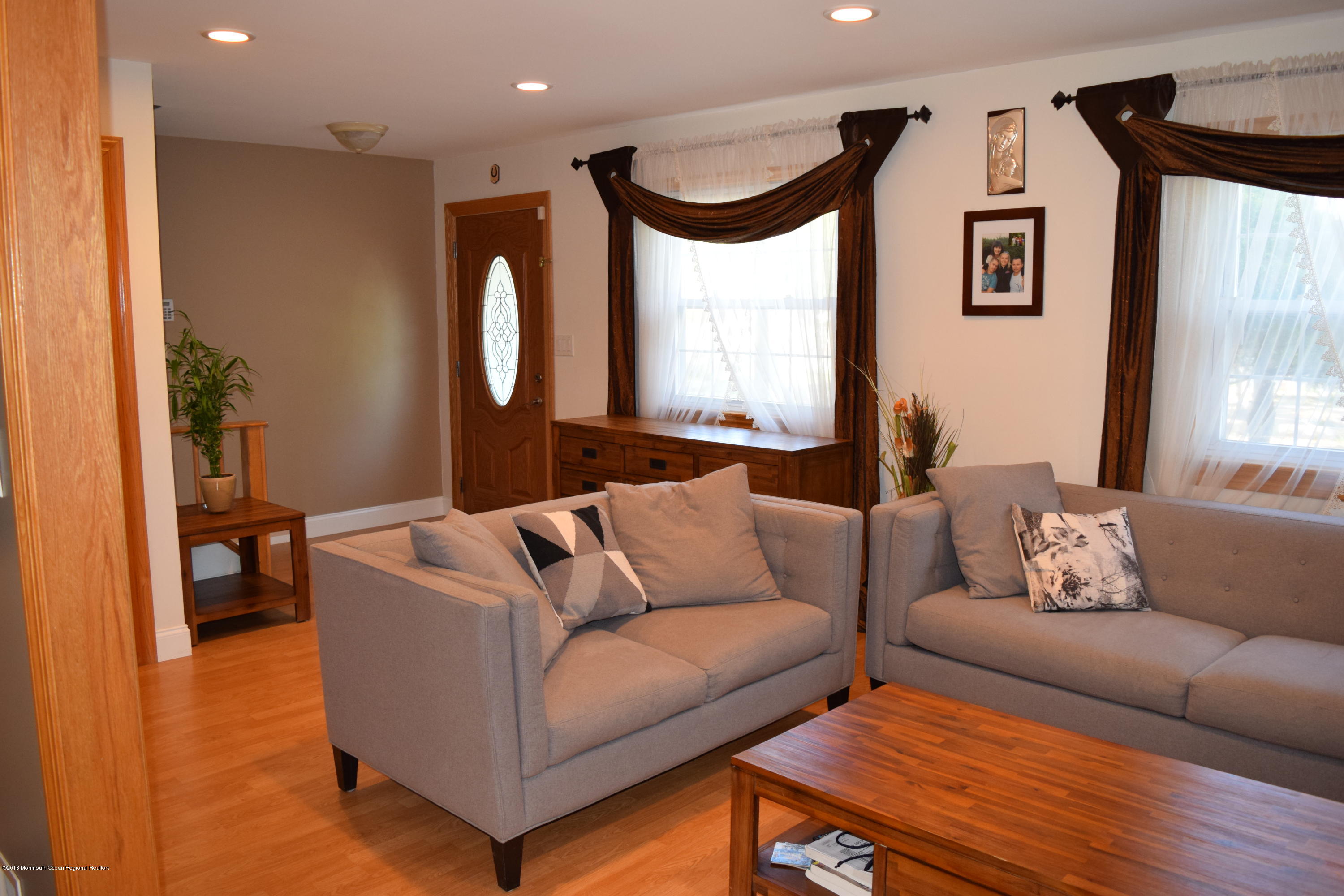 480 Adamston Road Brick, NJ 08723 - Photo 3 of 20 a living room with furniture and a large window