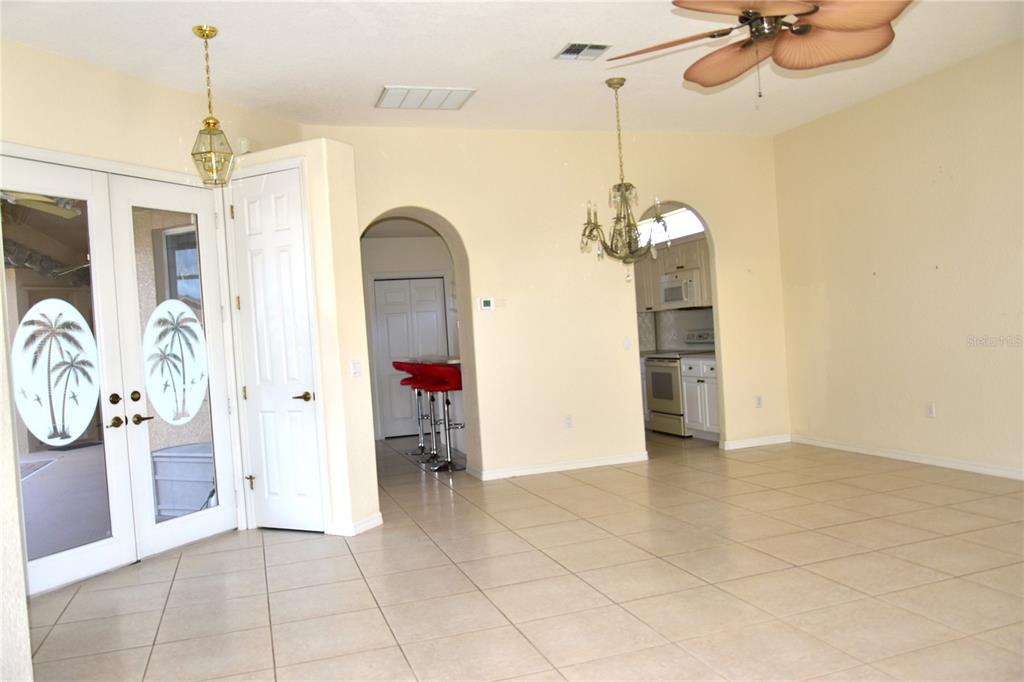 10155 Duffy Circle Weeki Wachee, FL 34613 - Photo 15 of 100