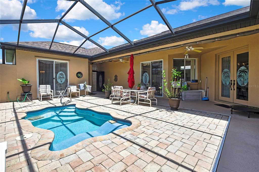 10155 Duffy Circle Weeki Wachee, FL 34613 - Photo 9 of 100