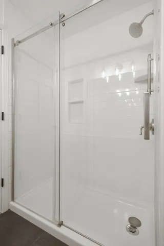 $699,900 | 5260 Sawhorse Drive, Hoffman Estates, IL 60192