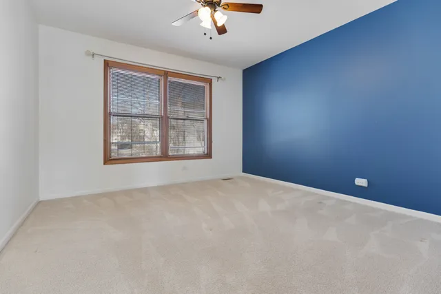 $699,900 | 5260 Sawhorse Drive, Hoffman Estates, IL 60192