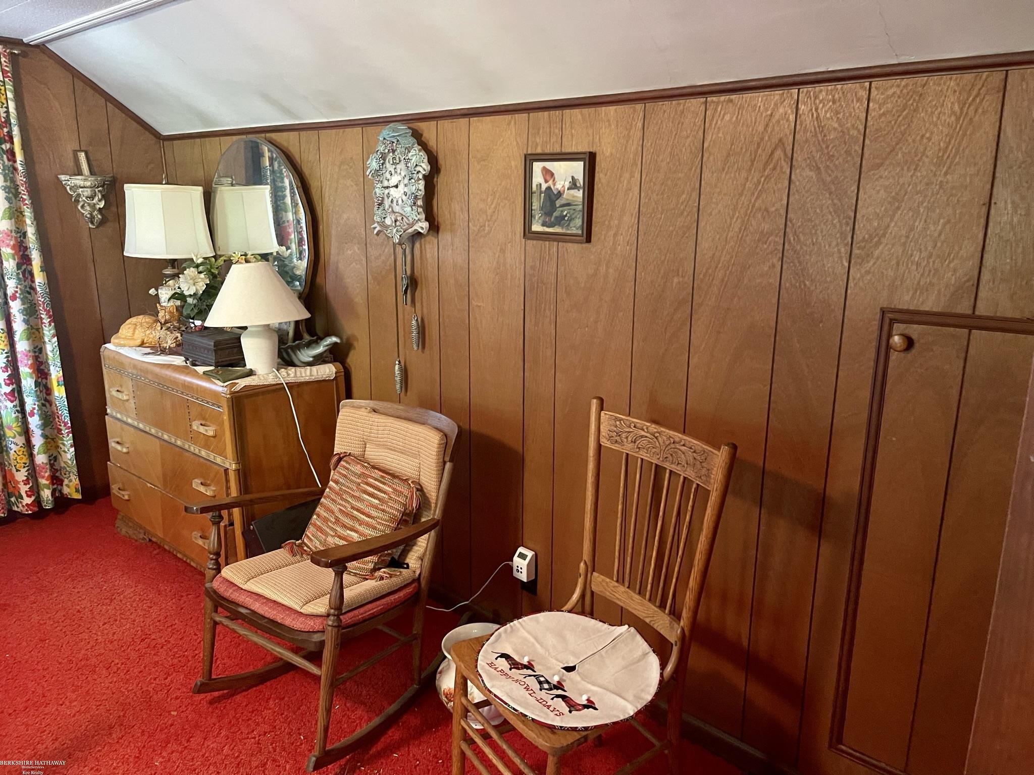 11421 Clyde Road Fenton, MI 48430 - Photo 13 of 46 50160049-fe0bbe99-cffc-4833-85ff-0f9d53412d85.JPG