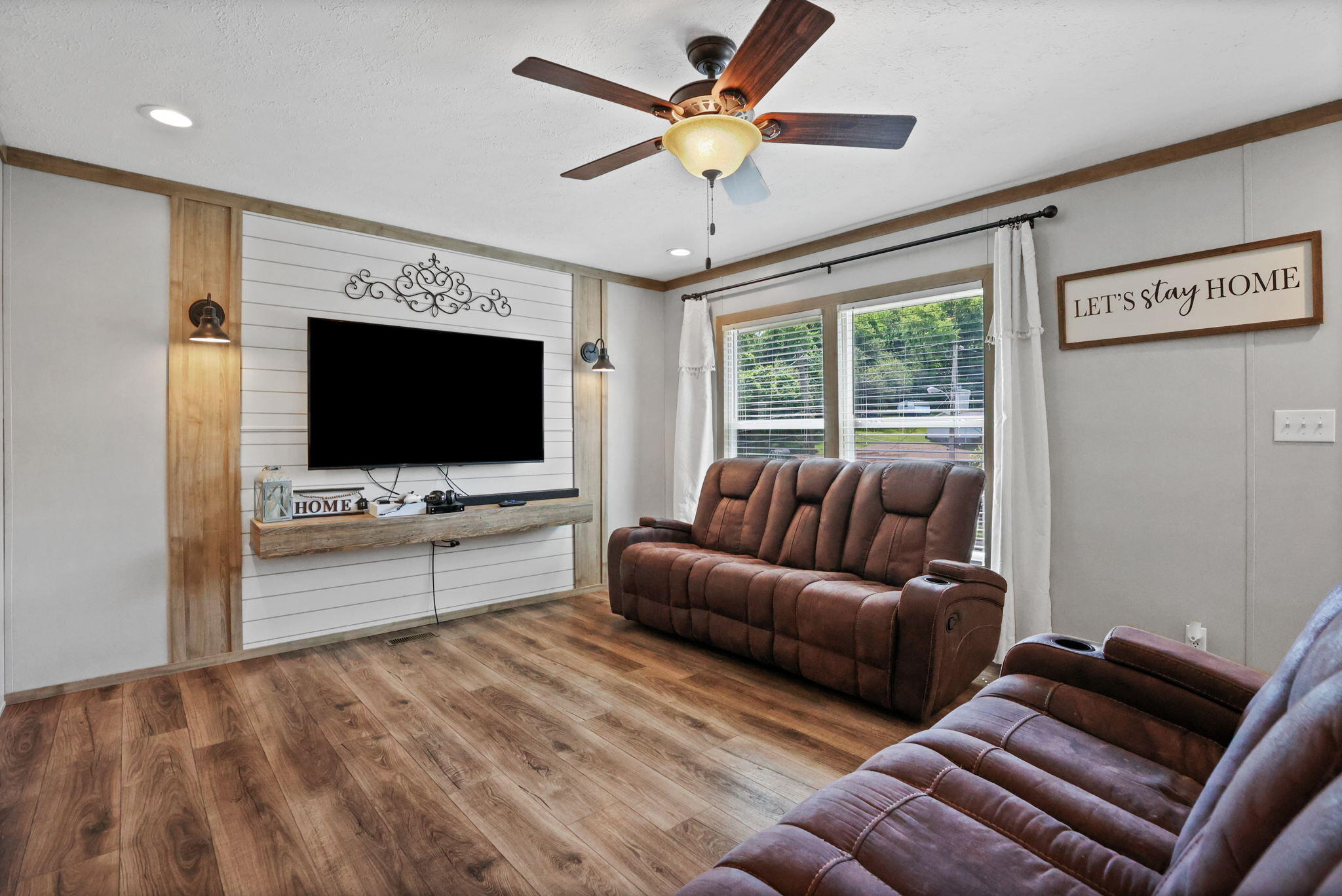 1777 Siam Road Elizabethton, TN 37643 - Photo 2 of 26 2-web-or-mls-217A6590a
