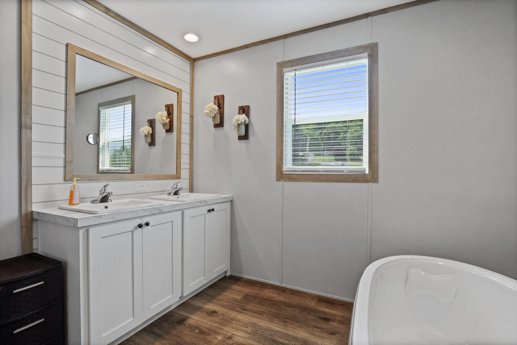 1777 Siam Road Elizabethton, TN 37643 - Photo 8 of 26 3-web-or-mls-217A6600a