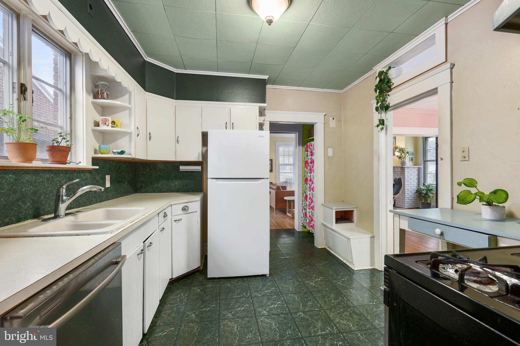 300 Baer Avenue Hanover, PA 17331 - Photo 23 of 50