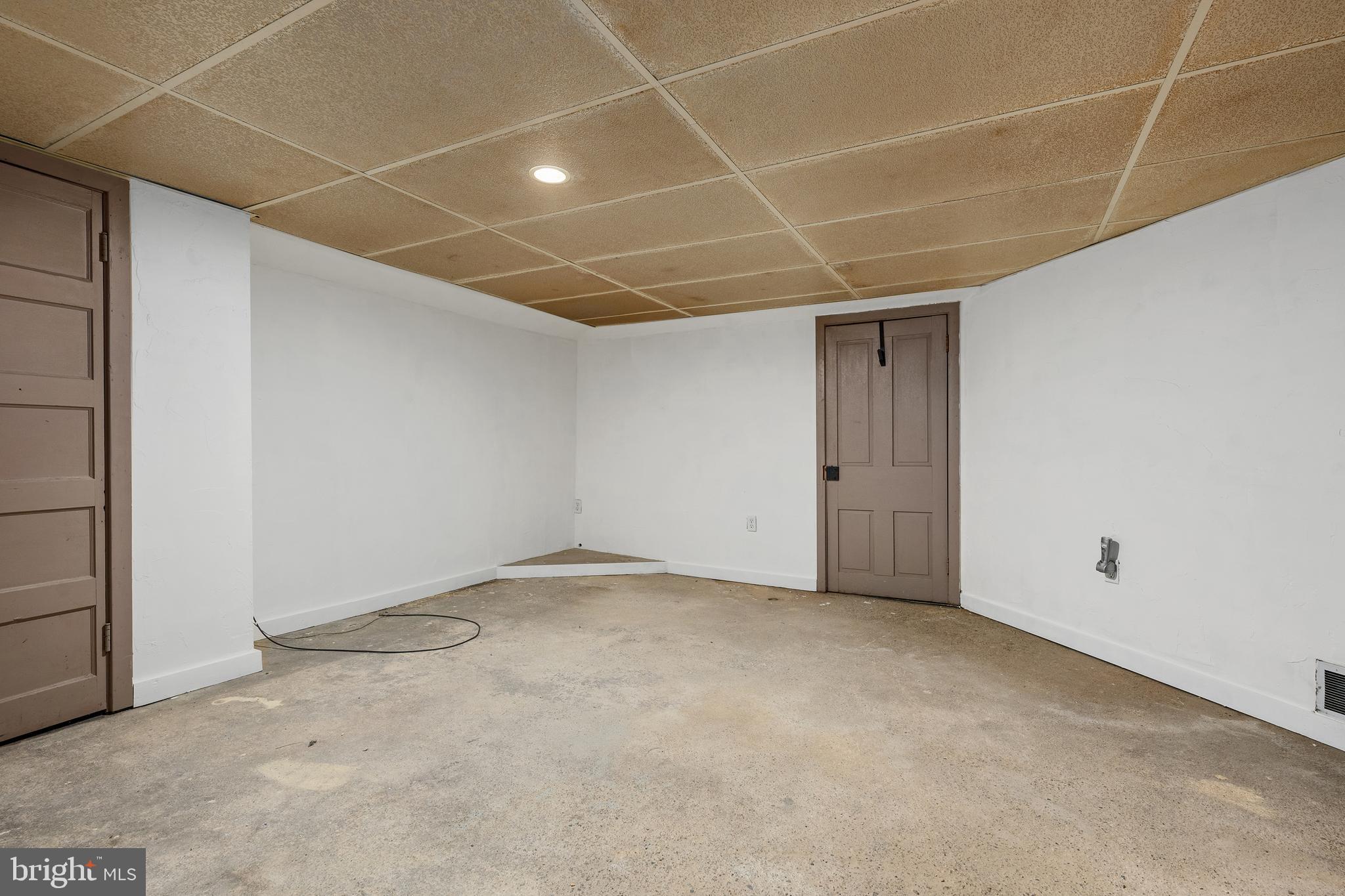 300 Baer Avenue Hanover, PA 17331 - Photo 36 of 50