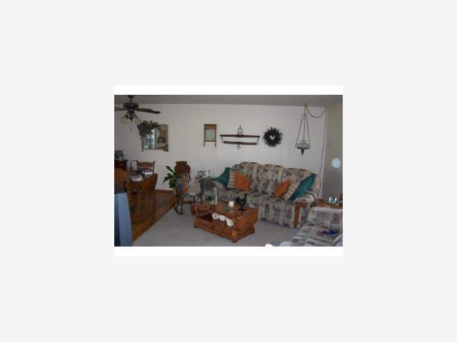 1311 Spring Grove Road Hollister, CA 95023 - Photo 2 of 7 Gallery Image 2