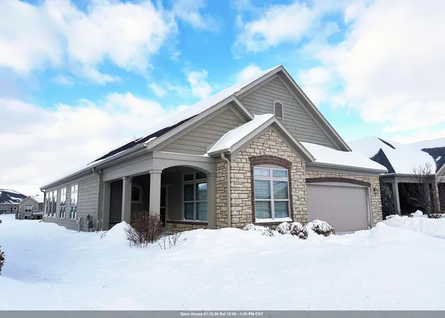 $575,000 | 159 Bedford Road, Green Bay, WI 54311