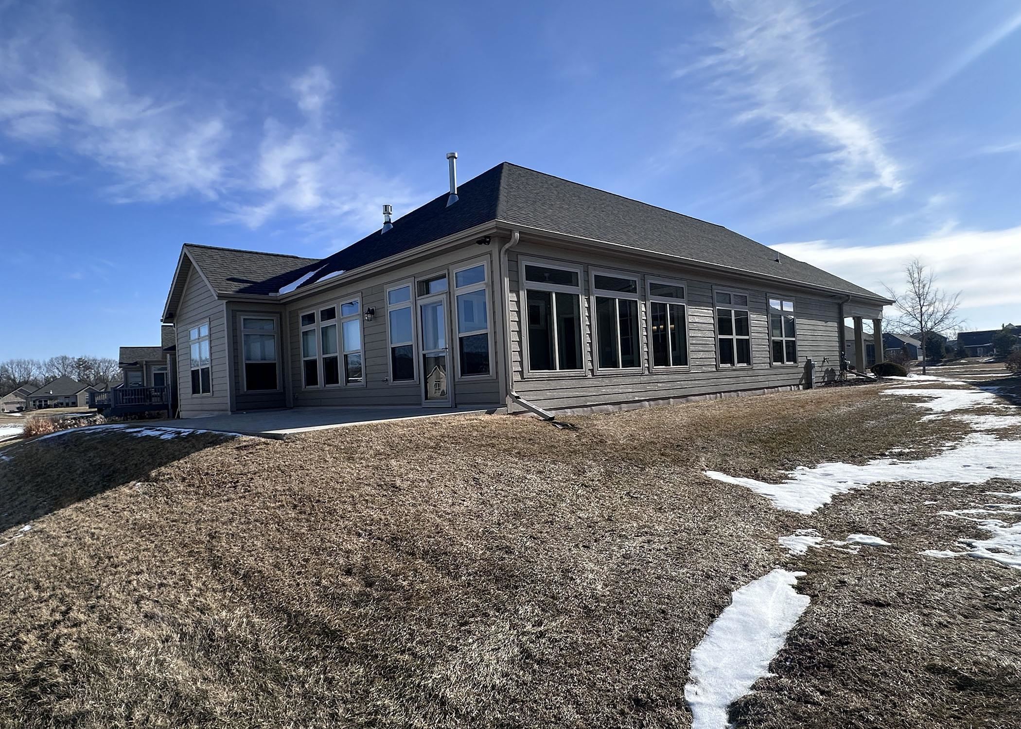 159 Bedford Road Green Bay, WI 54311 - Photo 3 of 48