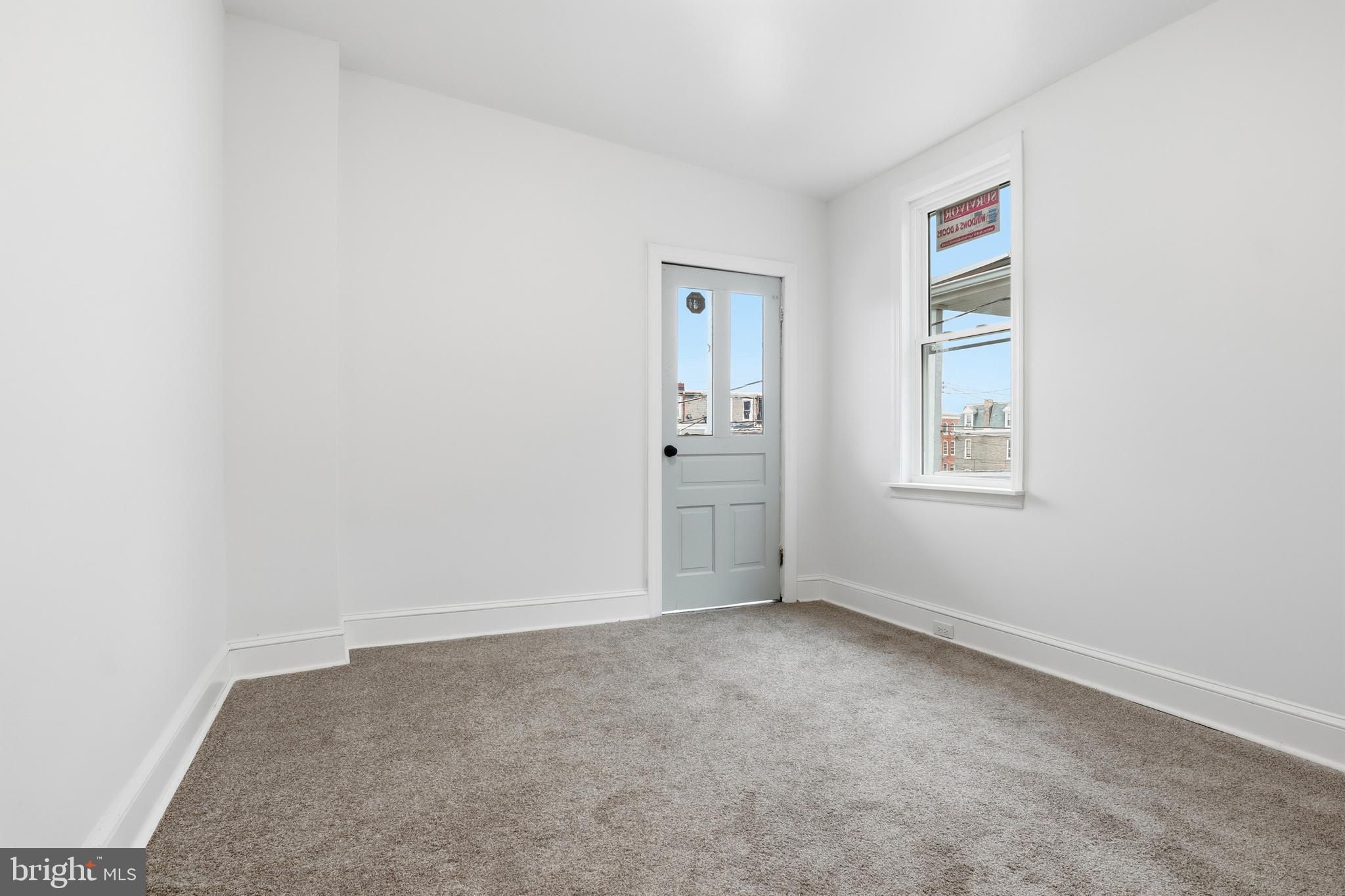 621 Wallace Street York, PA 17403 - Photo 24 of 53 an empty room with windows