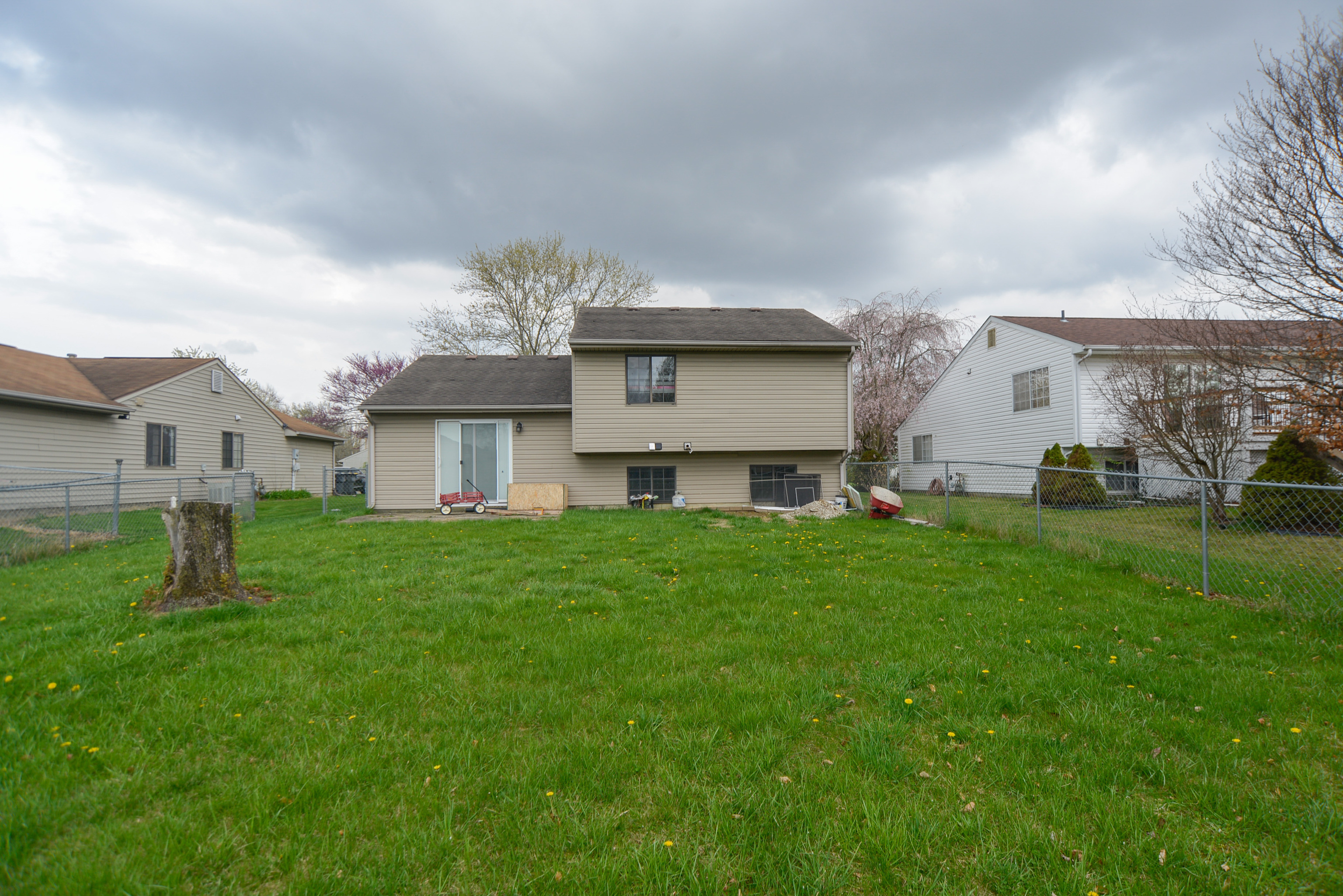1012 Squirrel Ridge Road Anderson, IN 46013 - Photo 7 of 35