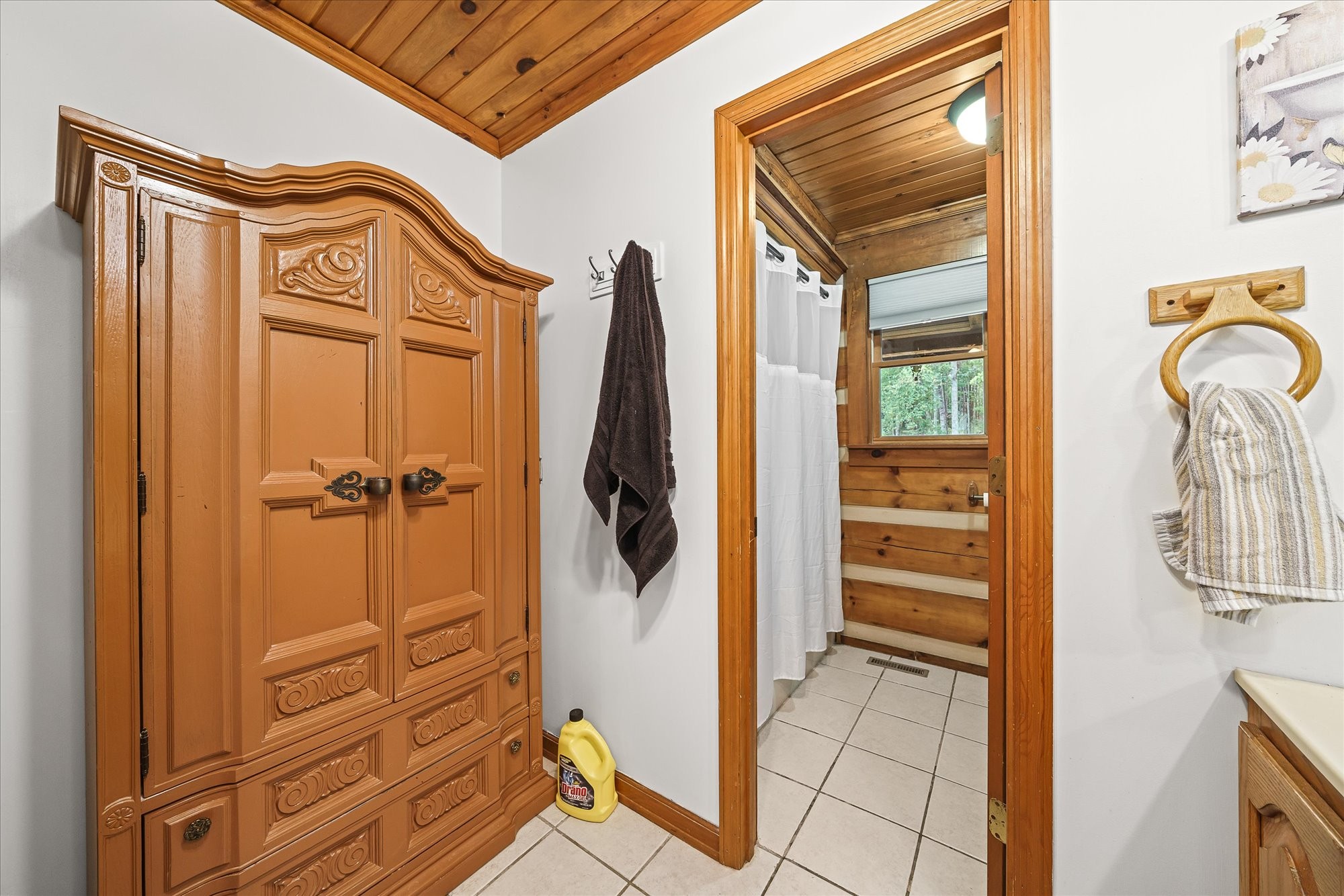 385 Paul Reecer Road Moss, TN 38575 - Photo 41 of 75 a view of walk in closet with empty racks