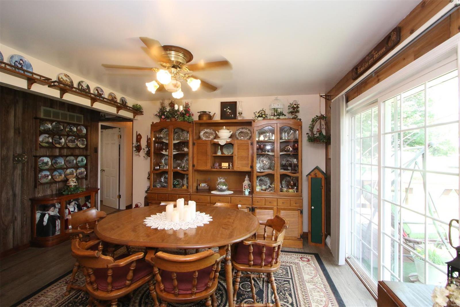 8148 Wolf Road Alton, IL 62002 - Photo 40 of 77