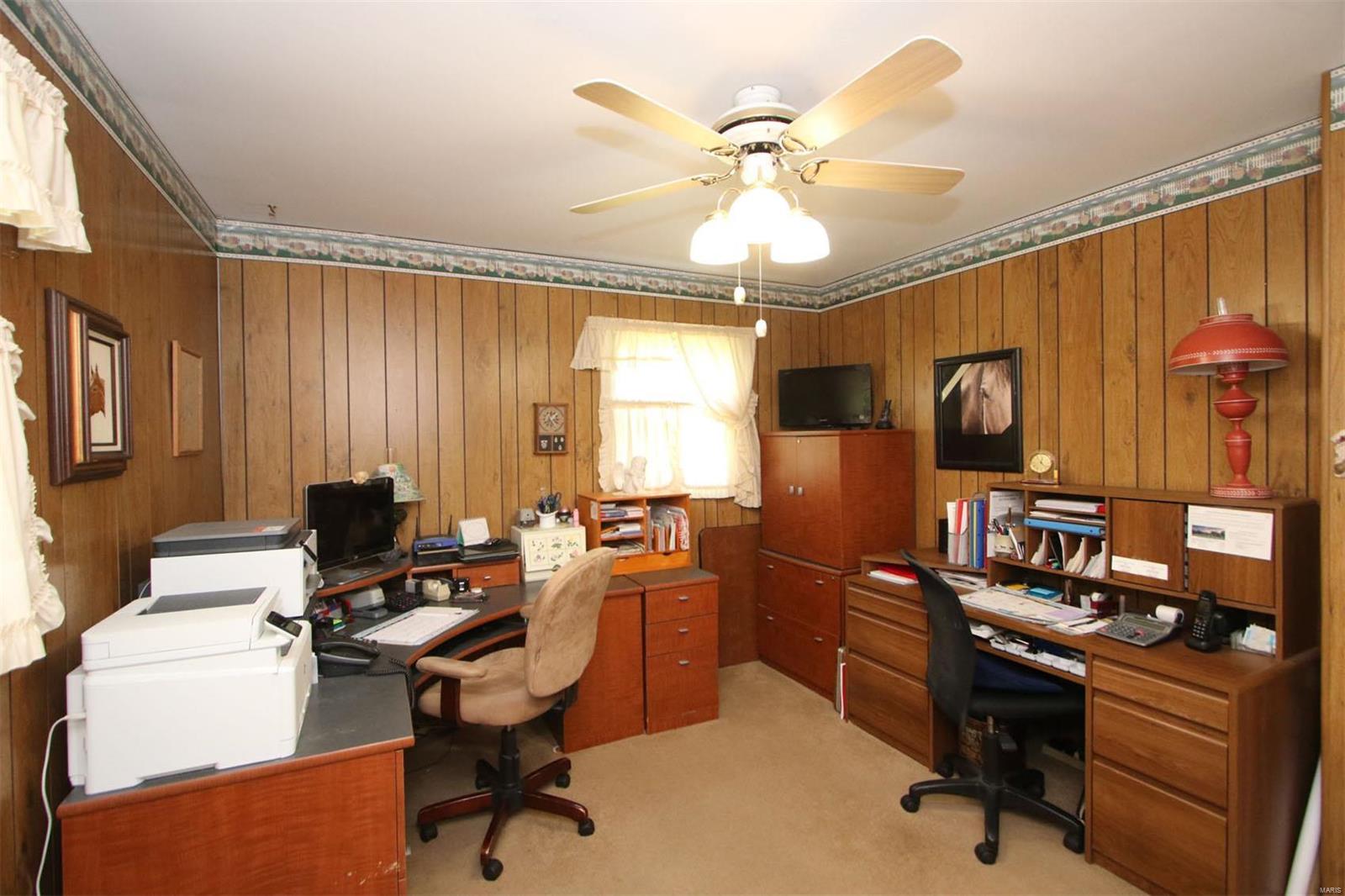 8148 Wolf Road Alton, IL 62002 - Photo 53 of 77