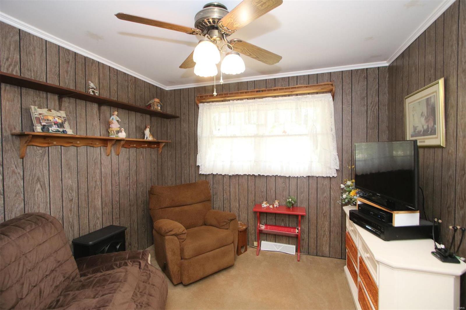 8148 Wolf Road Alton, IL 62002 - Photo 55 of 77