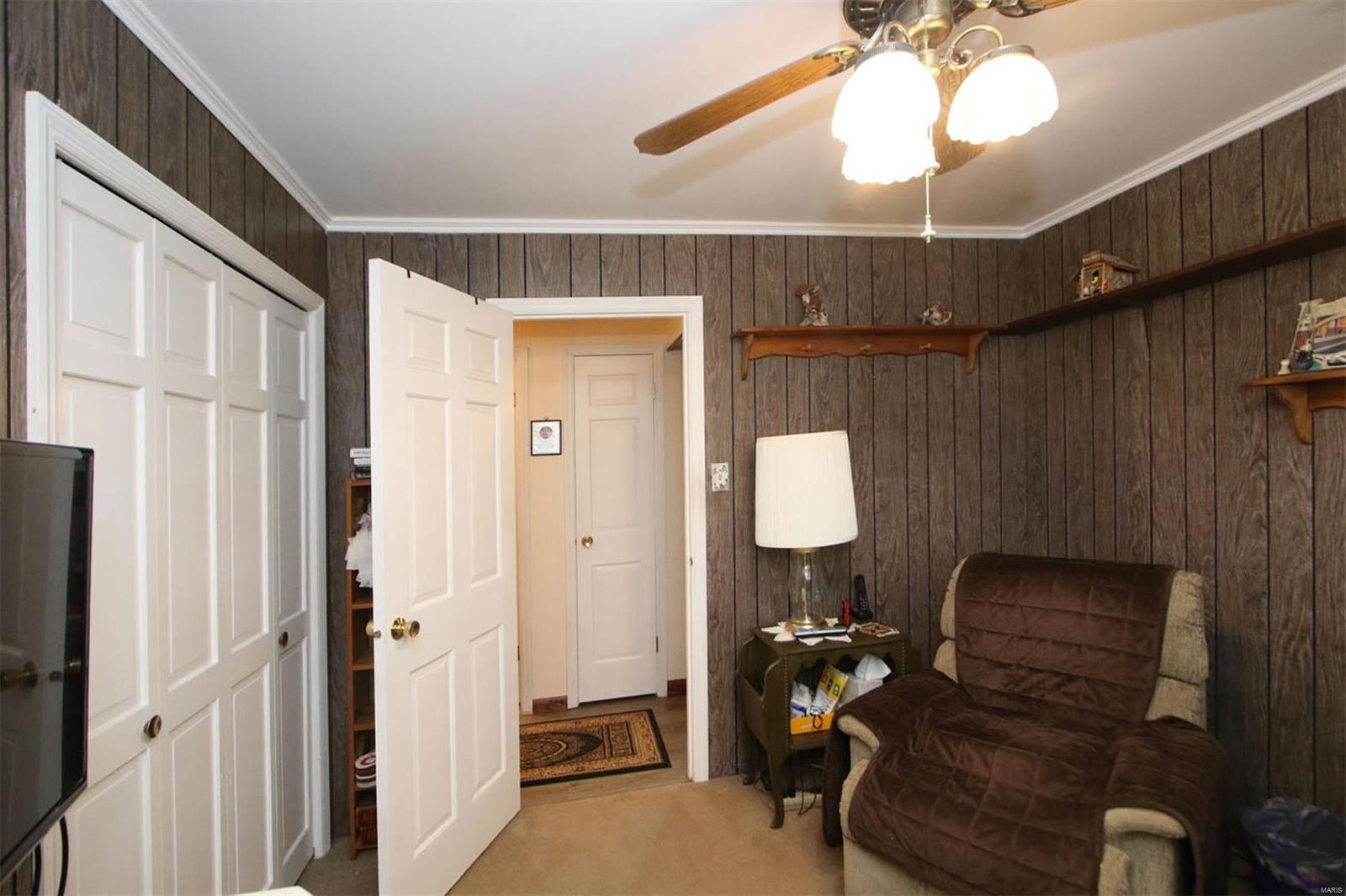 8148 Wolf Road Alton, IL 62002 - Photo 57 of 77