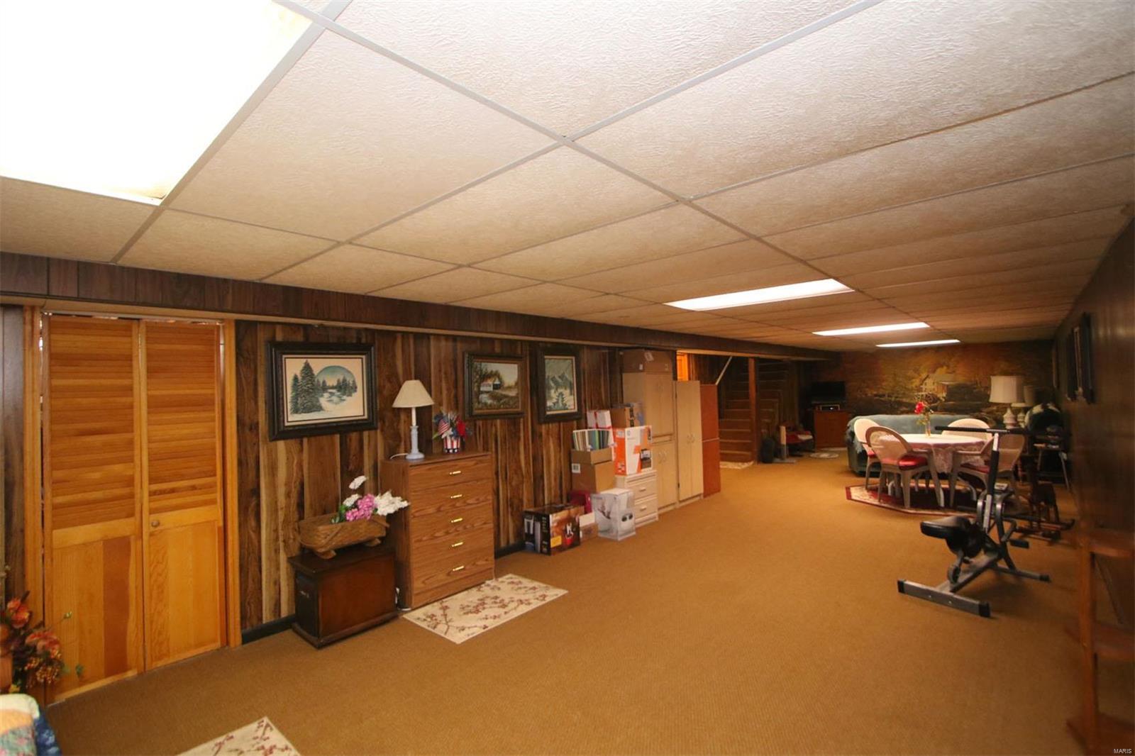 8148 Wolf Road Alton, IL 62002 - Photo 66 of 77