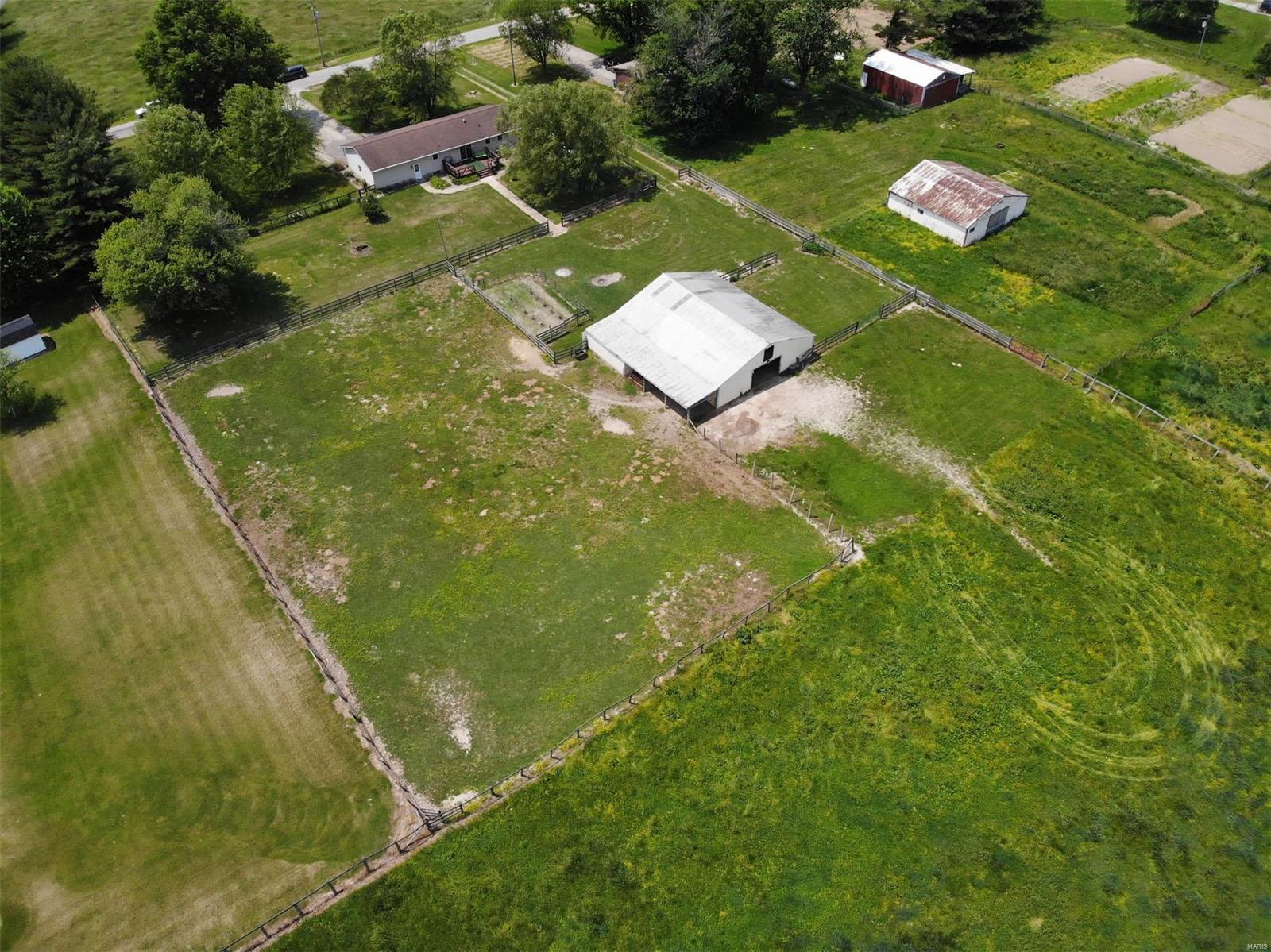 8148 Wolf Road Alton, IL 62002 - Photo 70 of 77