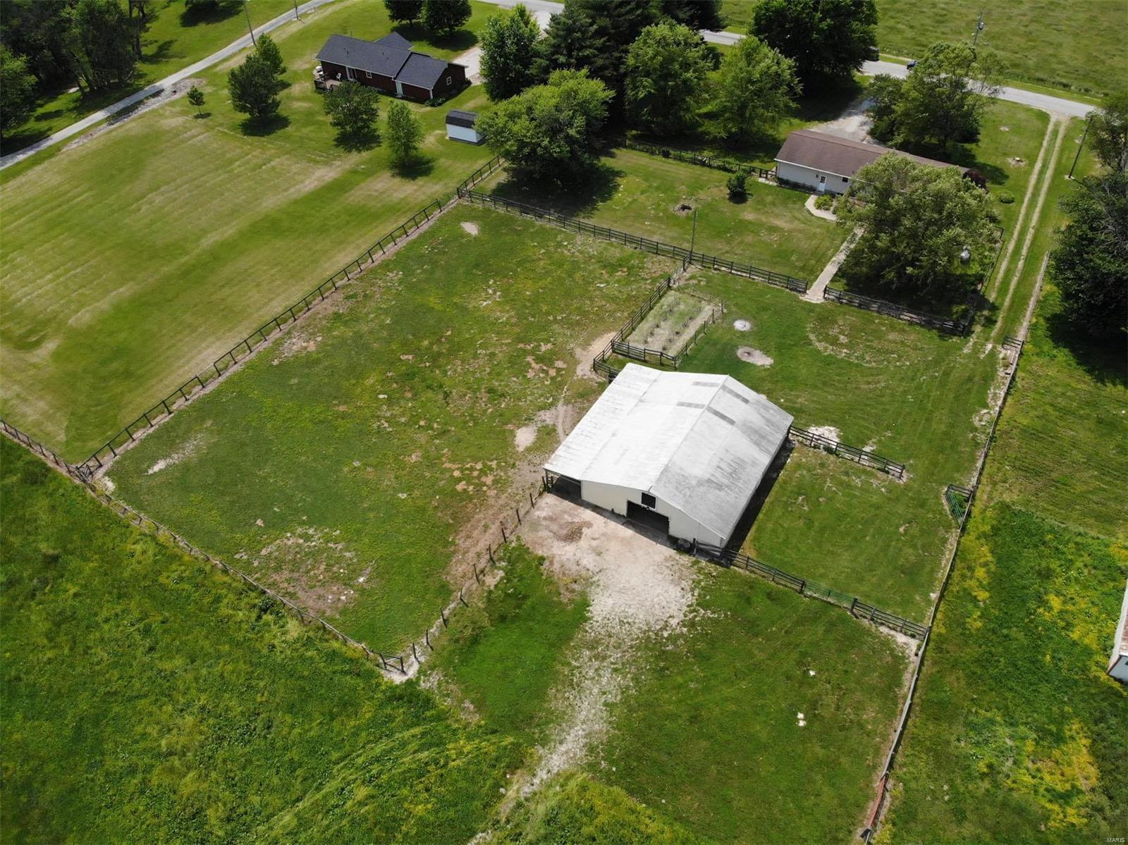 8148 Wolf Road Alton, IL 62002 - Photo 74 of 77