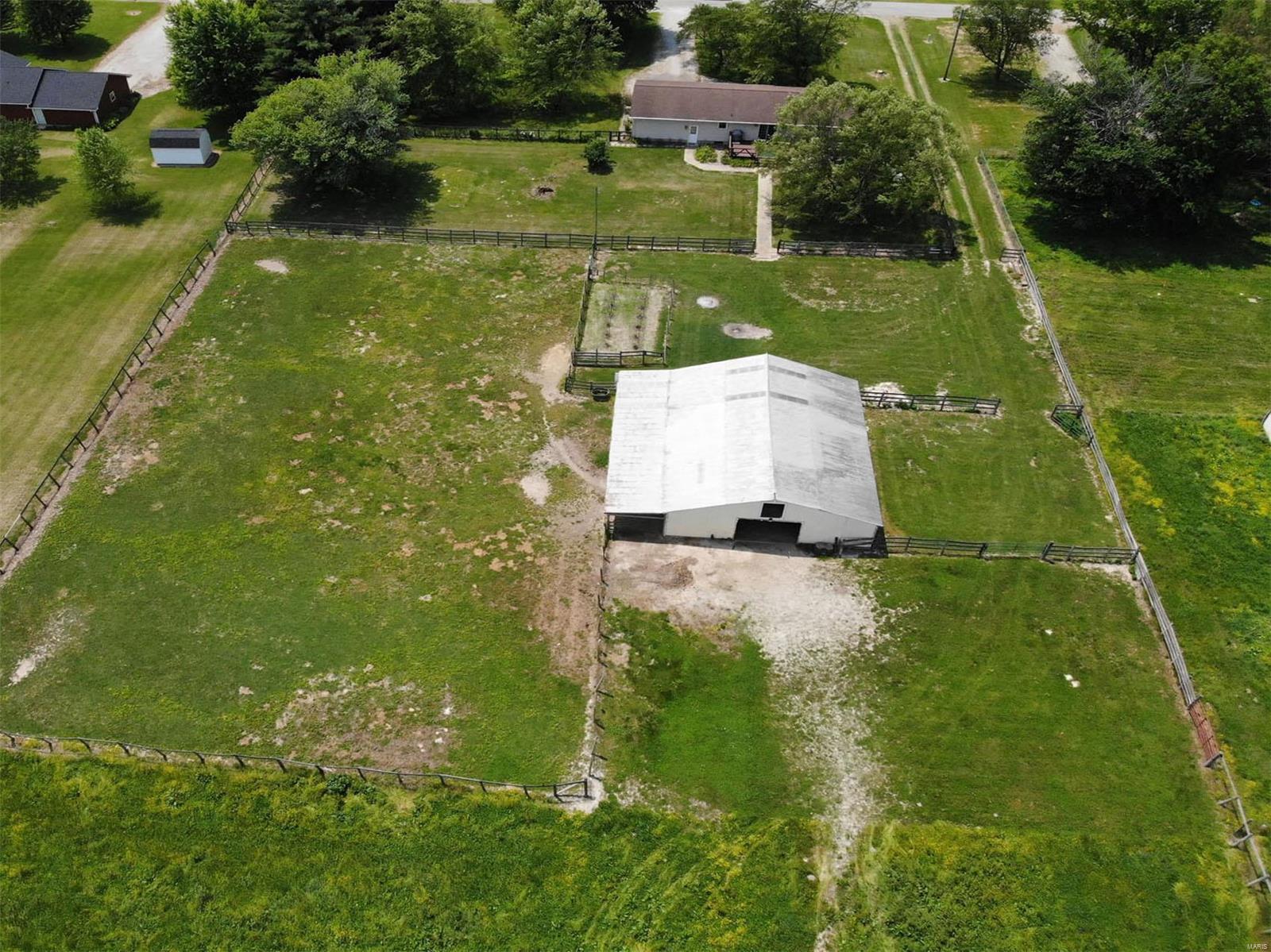 8148 Wolf Road Alton, IL 62002 - Photo 75 of 77