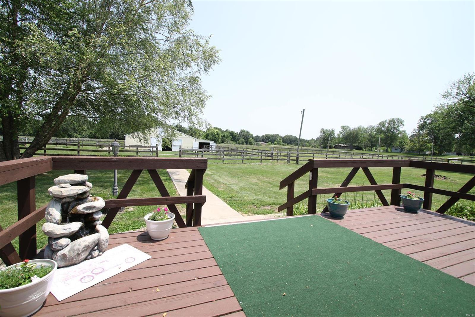 8148 Wolf Road Alton, IL 62002 - Photo 10 of 77