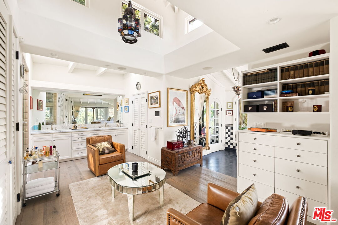 2225 Malaga Road Los Angeles, CA 90068 - Photo 19 of 35