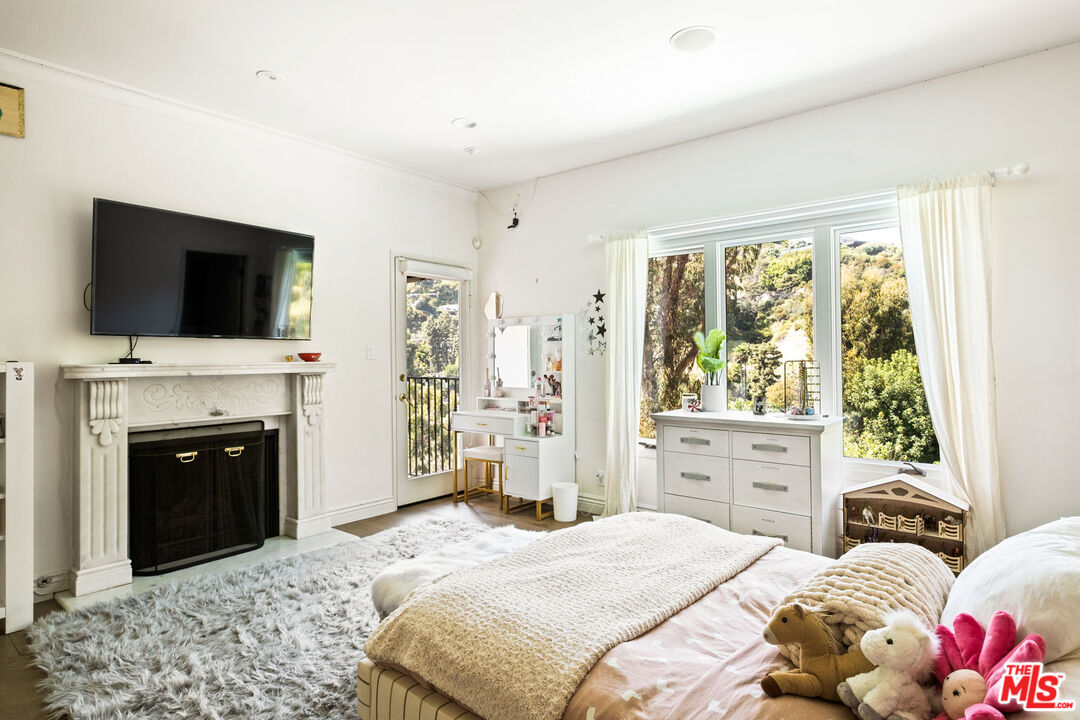 2225 Malaga Road Los Angeles, CA 90068 - Photo 23 of 35