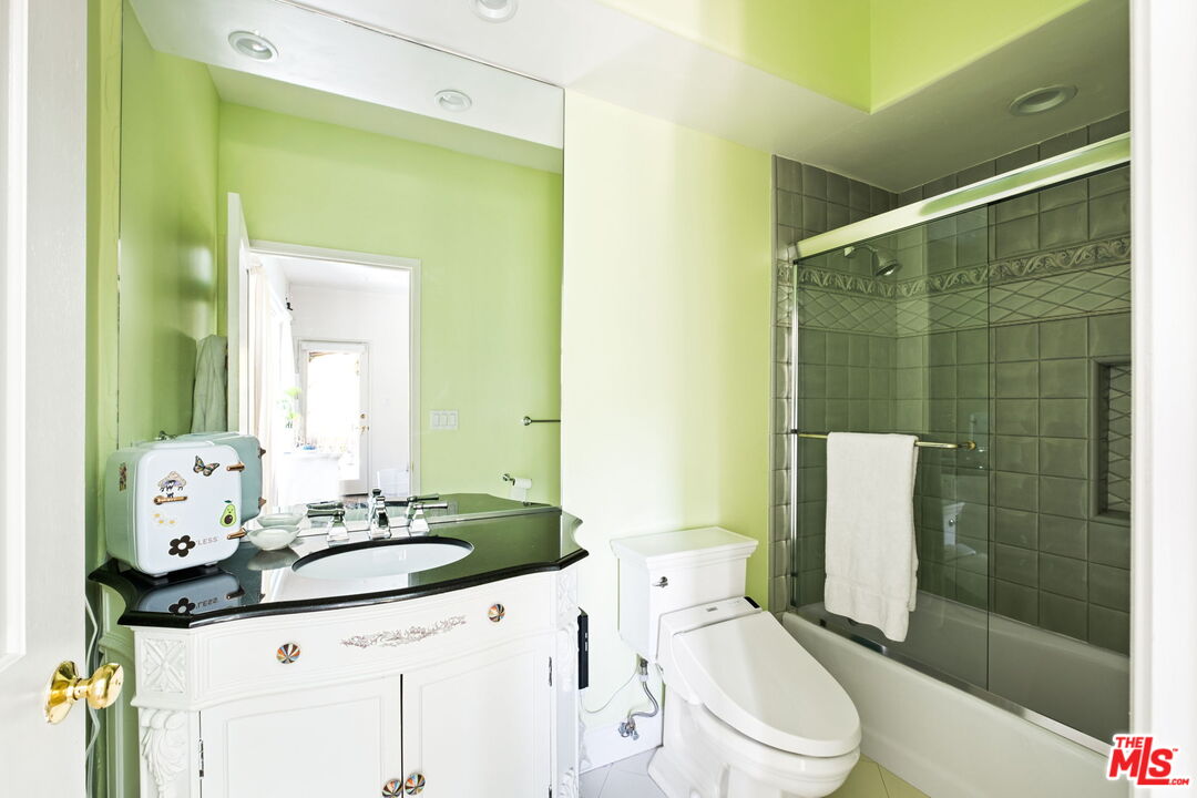 2225 Malaga Road Los Angeles, CA 90068 - Photo 24 of 35