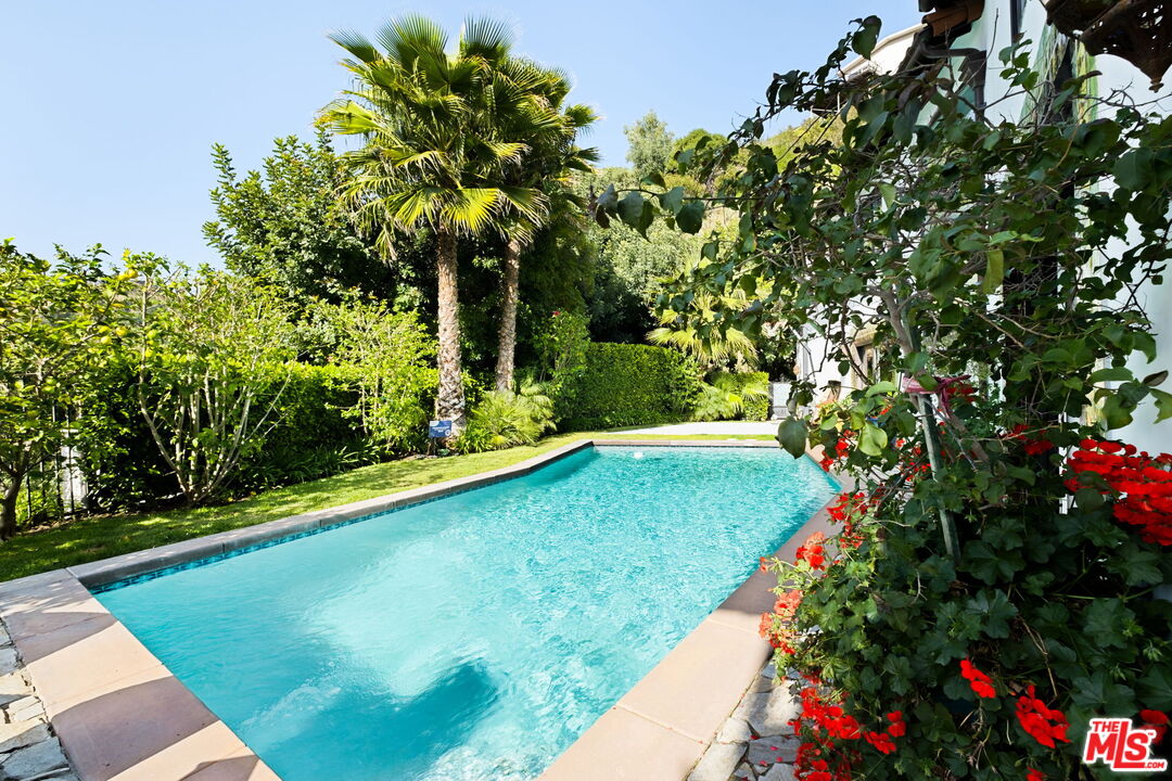 2225 Malaga Road Los Angeles, CA 90068 - Photo 31 of 35