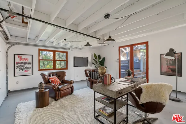 $4,395,000 | 706 Navy Street, Santa Monica, CA 90405