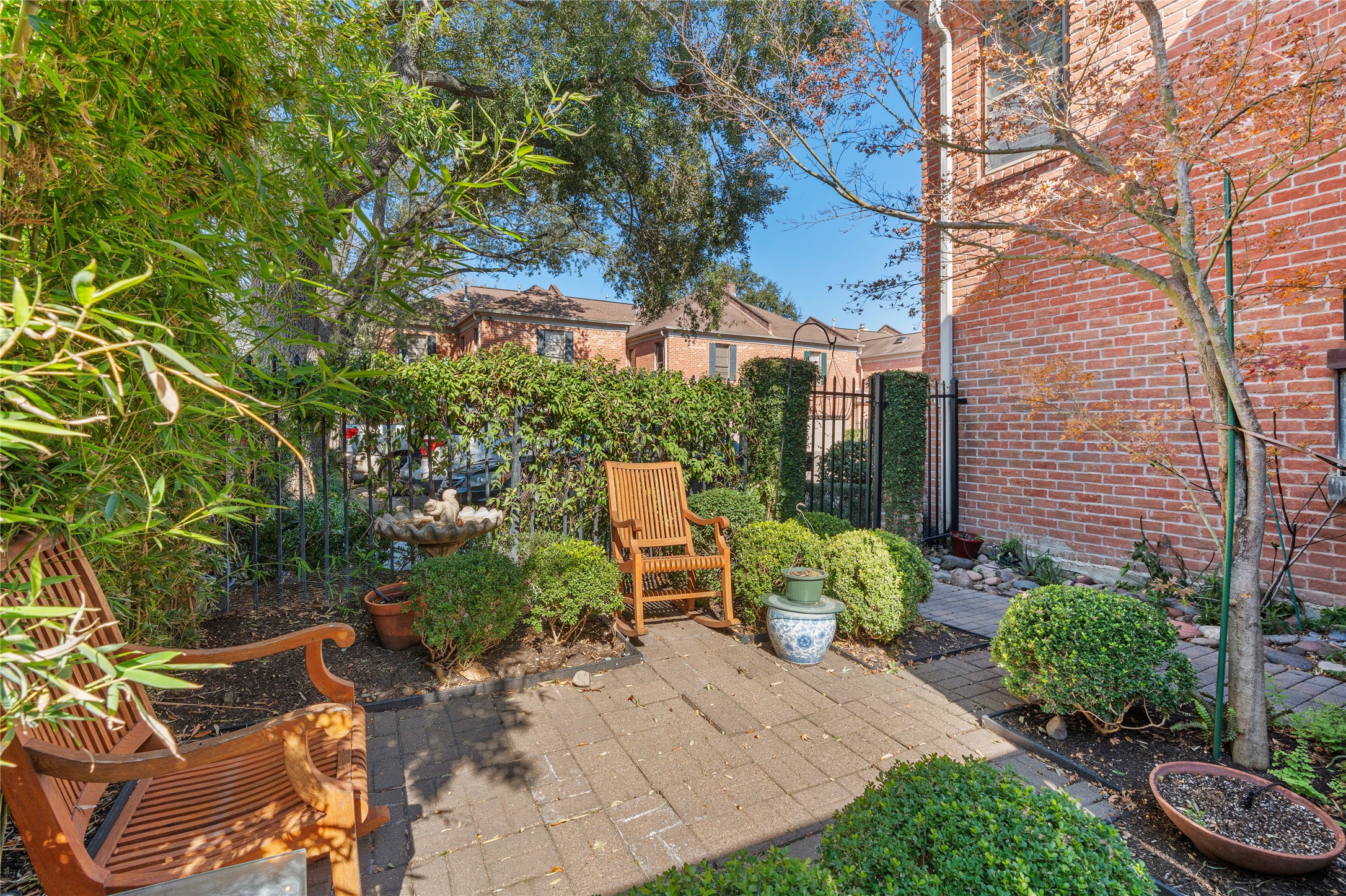 6732 Vanderbilt Street Houston, TX 77005 - Photo 3 of 31