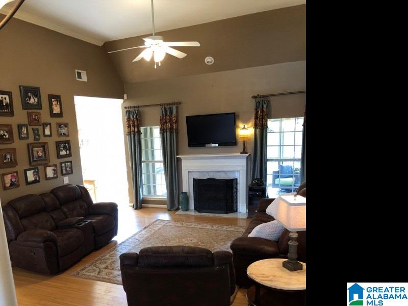 338 Savannah Circle Calera, AL 35040 - Photo 3 of 25