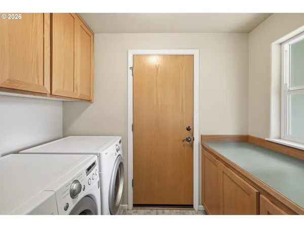 $409,000 | 1348 Manzana Street, Eugene, OR 97404