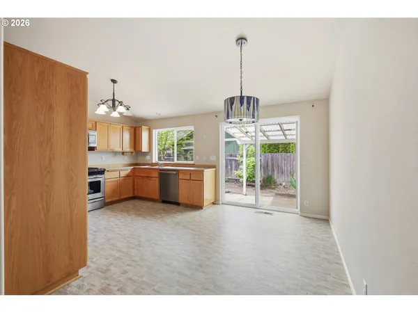 $409,000 | 1348 Manzana Street, Eugene, OR 97404