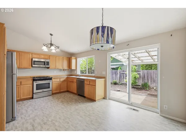 $409,000 | 1348 Manzana Street, Eugene, OR 97404