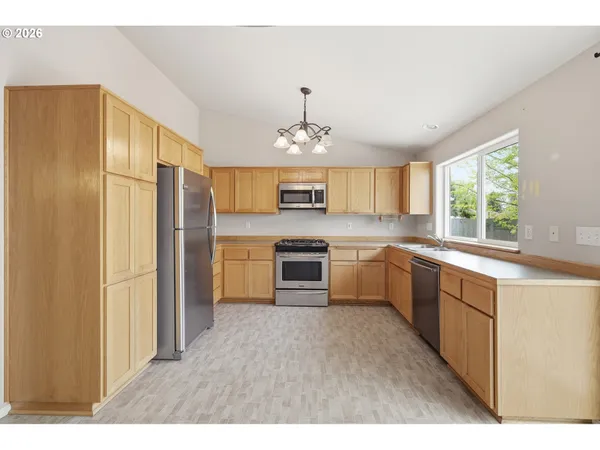 $409,000 | 1348 Manzana Street, Eugene, OR 97404