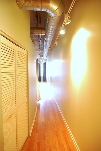 1000 West Adams Street, Unit 719 Chicago, IL 60607 - Photo 5 of 9 a view of a staircase